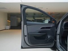 FAW Hongqi EH7 760 Pro AWD Edition - ფოტო 15