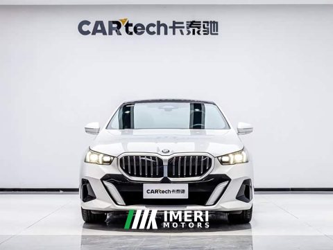 2025 BMW 5 Series 530Li Premier M Sport Package - автомобиль из Китая