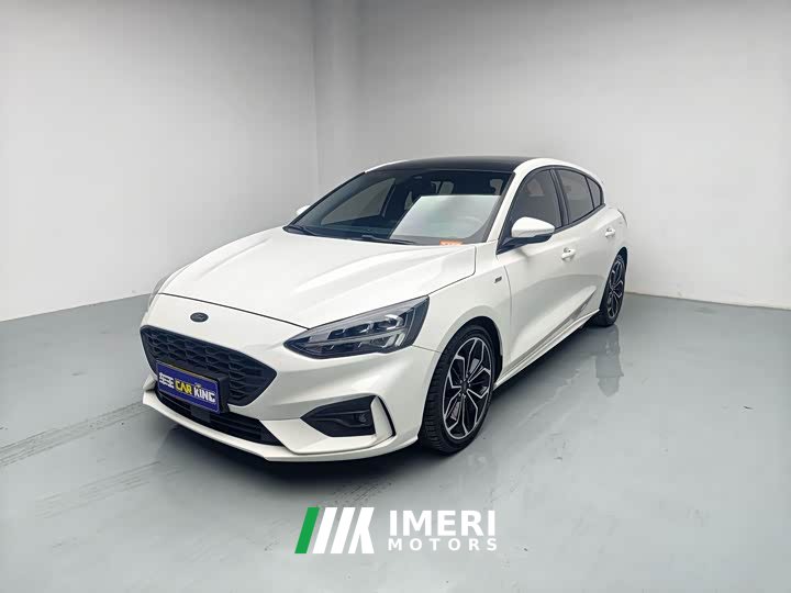 Ford Focus Hatchback EcoBoost 180 Automatic ST Line - ავტომობილი ჩინეთიდან