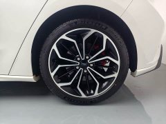 Ford Focus Hatchback EcoBoost 180 Automatic ST Line - ფოტო 10