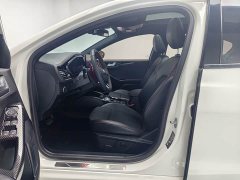 Ford Focus Hatchback EcoBoost 180 Automatic ST Line - ფოტო 8