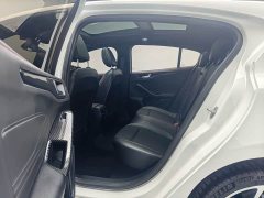 Ford Focus Hatchback EcoBoost 180 Automatic ST Line - ფოტო 9