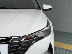 Hyundai Elantra 1.5L CVT Luxury - ფოტო 8