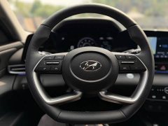 Hyundai Elantra 1.5L CVT Luxury - ფოტო 9
