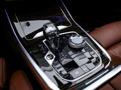 BMW X7 2020 xDrive40i US spec - ფოტო 11