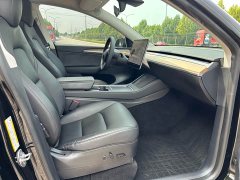 Tesla Model Y Long Range All-Wheel Drive - ფოტო 8