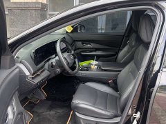 Nissan ARIYA Two-Wheel Drive Long Range Top Configuration - ფოტო 8