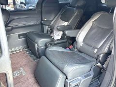 Toyota Sienna 2.5L Hybrid Premium Edition - ფოტო 5
