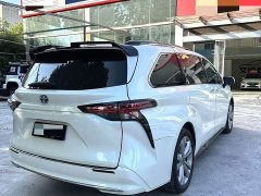 Toyota Sienna 2.5L Hybrid Premium Edition - ფოტო 7