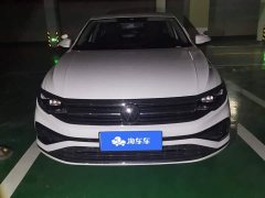 Volkswagen Bora 300TSI DSG Respect Edition - ფოტო 2