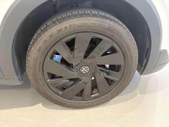 Volkswagen Touareg 2026 Sharp 300TSI Sharp Enjoy Edition - ფოტო 13