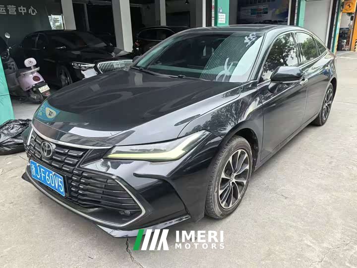 Toyota Camry 2.0L Base - ავტომობილი ჩინეთიდან