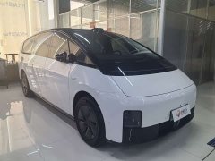 Li Auto Li Xiang MEGA Ultra - ფოტო 3