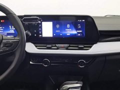 Chevrolet Cruze 2024 1.5L Dual-Clutch Deluxe Edition - ფოტო 12