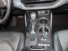 Toyota Crown Venza 2021 2.5L HEV AWD Premium - ფოტო 16