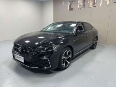 Volkswagen Passat 330TSI Starry Sky Luxury Edition - ფოტო 1