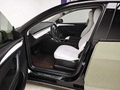 Tesla Model Y Standard Range RWD - ფოტო 13