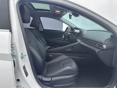 Hyundai Elantra 2022 1.5L CVT Luxury - ფოტო 12