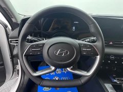 Hyundai Elantra 2022 1.5L CVT Luxury - ფოტო 16