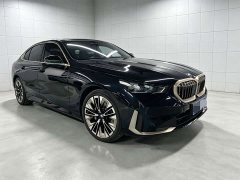 BMW 5 Series 530Li Luxury Edition Premium Package - ფოტო 3