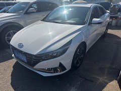 Hyundai Elantra 2022 1.5L CVT Luxury - ფოტო 1