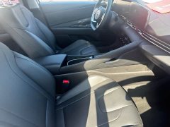 Hyundai Elantra 2022 1.5L CVT Luxury - ფოტო 11