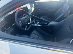 Hyundai Elantra 2022 1.5L CVT Luxury - ფოტო 12