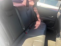 Hyundai Elantra 2022 1.5L CVT Luxury - ფოტო 9