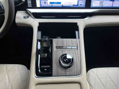 Geely Xingyue L Oriental Radiance 2.0T Auto Panorama Edition - ფოტო 16