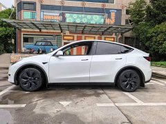 Tesla Model Y 2023 Rear-Wheel Drive - ფოტო 13