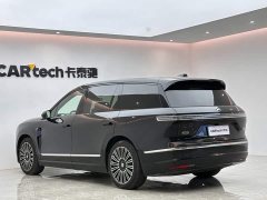NIO ES8 Six-Seat Executive Luxury Edition - ფოტო 3