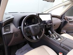 Toyota Vellfire Crown Hybrid 2.5L Executive Premier Edition - ფოტო 14