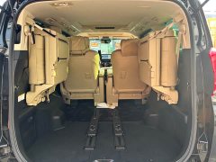 Toyota Alphard Hybrid 2.5L Premium Edition - ფოტო 11