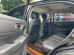 Honda Vezel 1.5L CVT Tech Edition - ფოტო 6