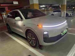 Li Auto L6 Pro - ფოტო 1