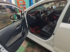 Toyota Corolla Hybrid 1.8L E-CVT Elite - ფოტო 12