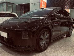 Li Auto i8 Four-Wheel Drive High Performance - ფოტო 1