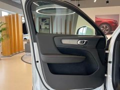 Volvo XC40 B3 Smart Remote Luxury Edition - ფოტო 7