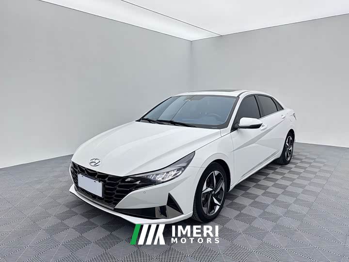 Hyundai Elantra 1.5L CVT Luxury