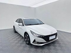 Hyundai Elantra 1.5L CVT Luxury - ფოტო 3