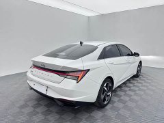 Hyundai Elantra 1.5L CVT Luxury - ფოტო 6