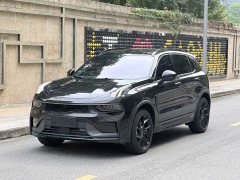Lynk & Co 01 2.0TD 4WD Night Edition - ფოტო 1