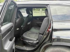 Toyota Crown Venza 2.5L HEV AWD Premium - ფოტო 8