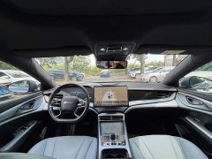BYD Seal Glory Edition DM-i 1.5L 121km Luxury - ფოტო 3