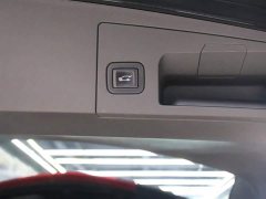 Cadillac XT5 2.0T FWD Luxury - ფოტო 19