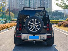 Land Rover Defender 110 P400 Dark Edition - ფოტო 4