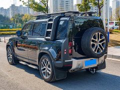 Land Rover Defender 110 P400 Dark Edition - ფოტო 5