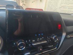 Toyota Highlander Hybrid 2.5L AWD Premium 7-Seater - ფოტო 13