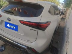 Toyota Highlander Hybrid 2.5L AWD Premium 7-Seater - ფოტო 3