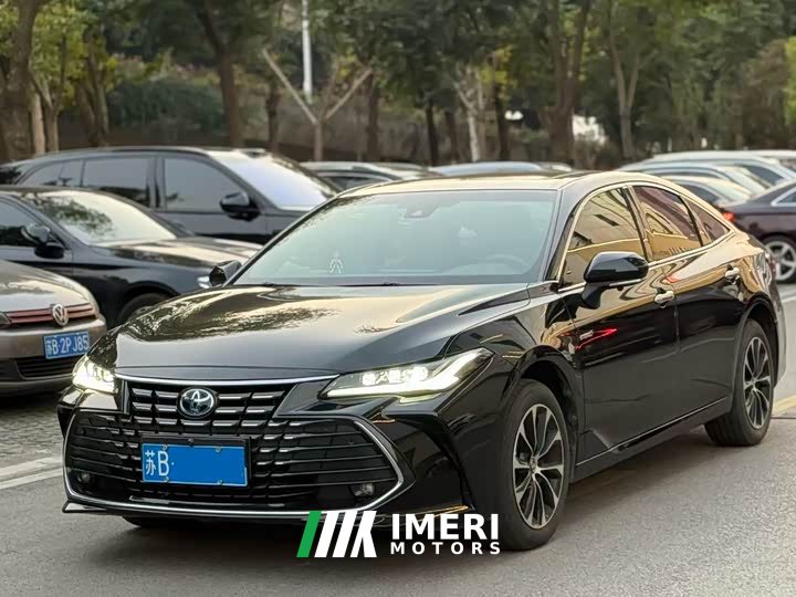 Toyota Avalon Hybrid 2.5L Luxury - ავტომობილი ჩინეთიდან